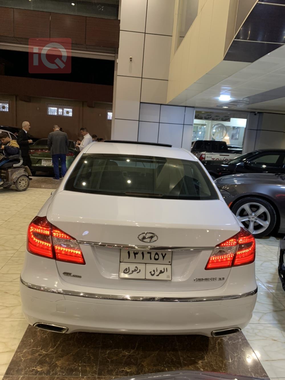هیوندای جێنسس